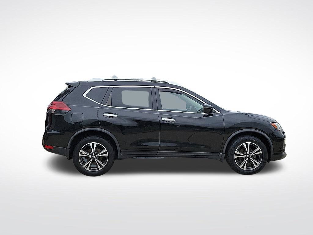 Used 2019 Nissan Rogue SV w/ Sun & Sound Touring Package AWD/4WD image 5