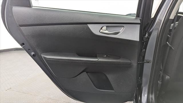 Used 2023 Kia Forte LX image 16