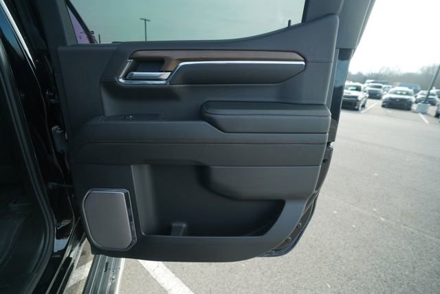 Used 2024 Chevrolet Silverado 1500 High Country image 24