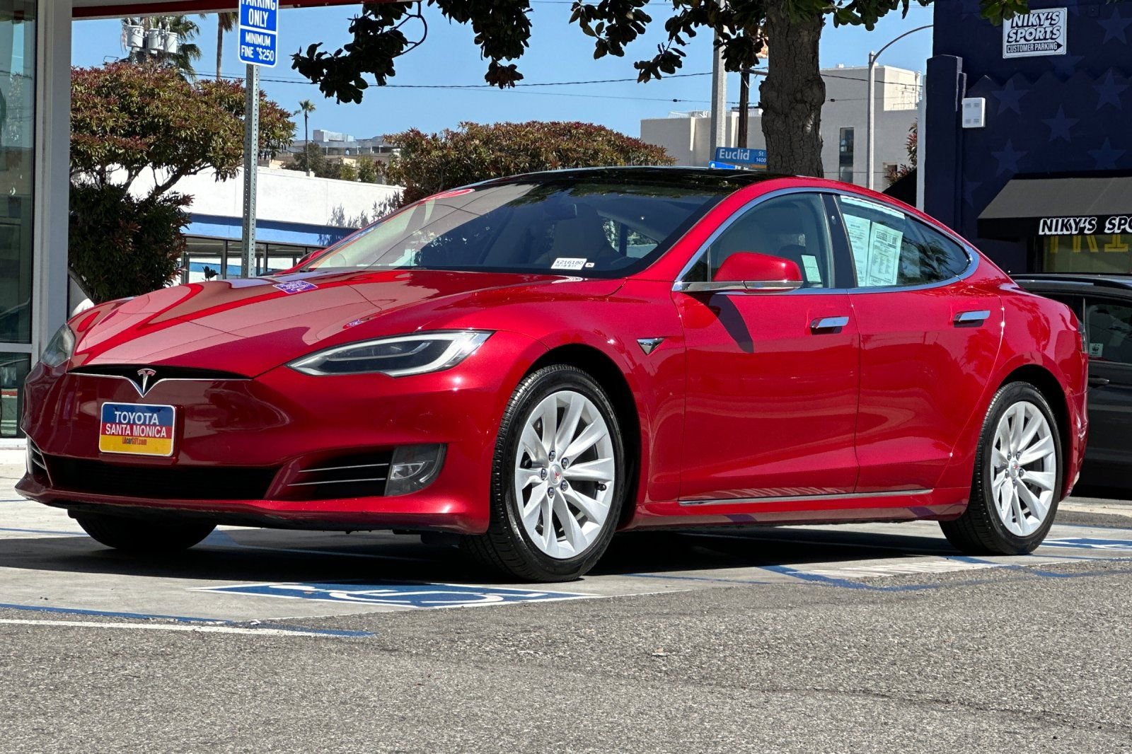 Used 2017 Tesla Model S 75 image 8