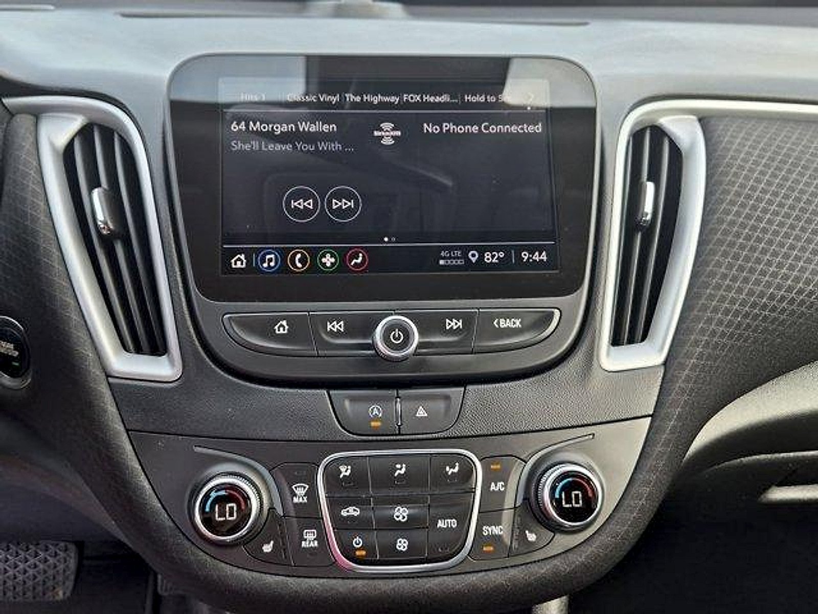Used 2024 Chevrolet Malibu LT FWD image 13