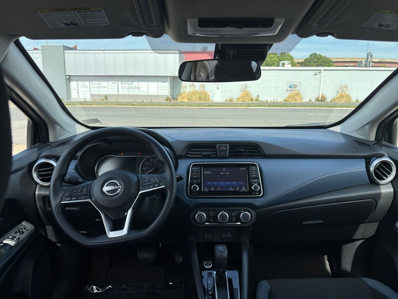 Used 2025 Nissan Versa SV FWD image 31