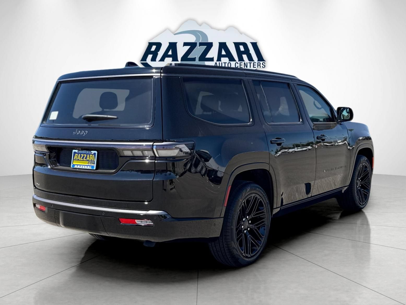 New 2026 Jeep Grand Wagoneer Limited AWD/4WD image 3