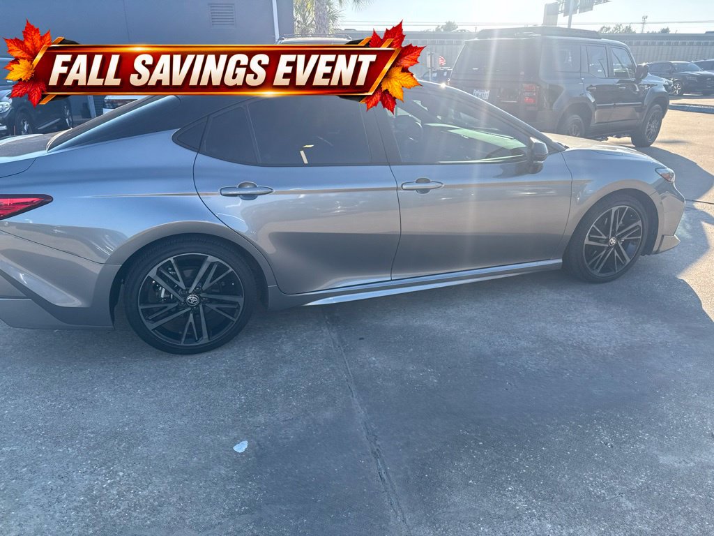 Used 2025 Toyota Camry XSE FWD image 6