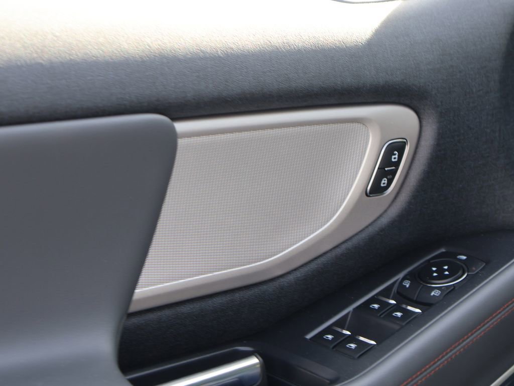 Certified 2025 Ford Expedition Active image 24