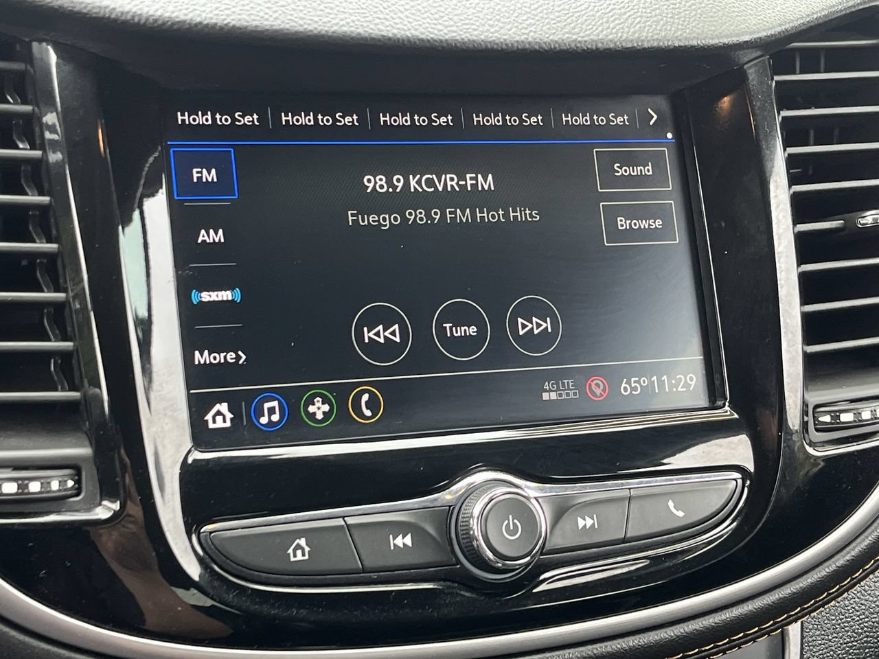 Used 2022 Chevrolet Trax LT w/ Driver Confidence Package AWD/4WD image 12