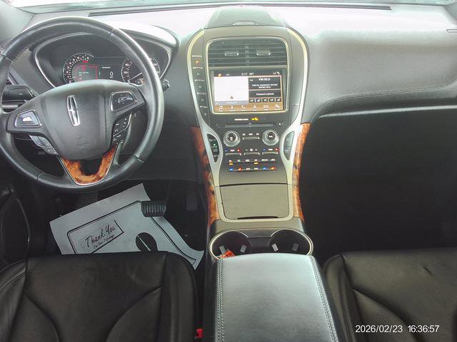 Used 2017 Lincoln MKX Reserve w/ Lincoln MKX Climate Package image 6