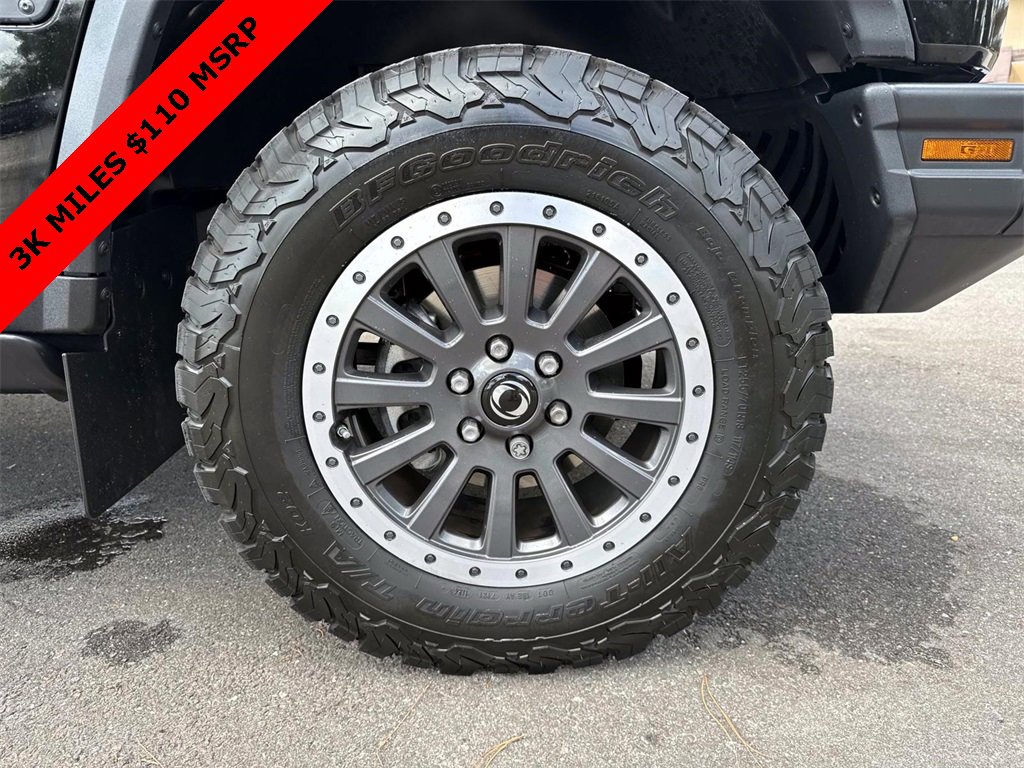 Used 2024 INEOS Grenadier Fieldmaster Edition image 9