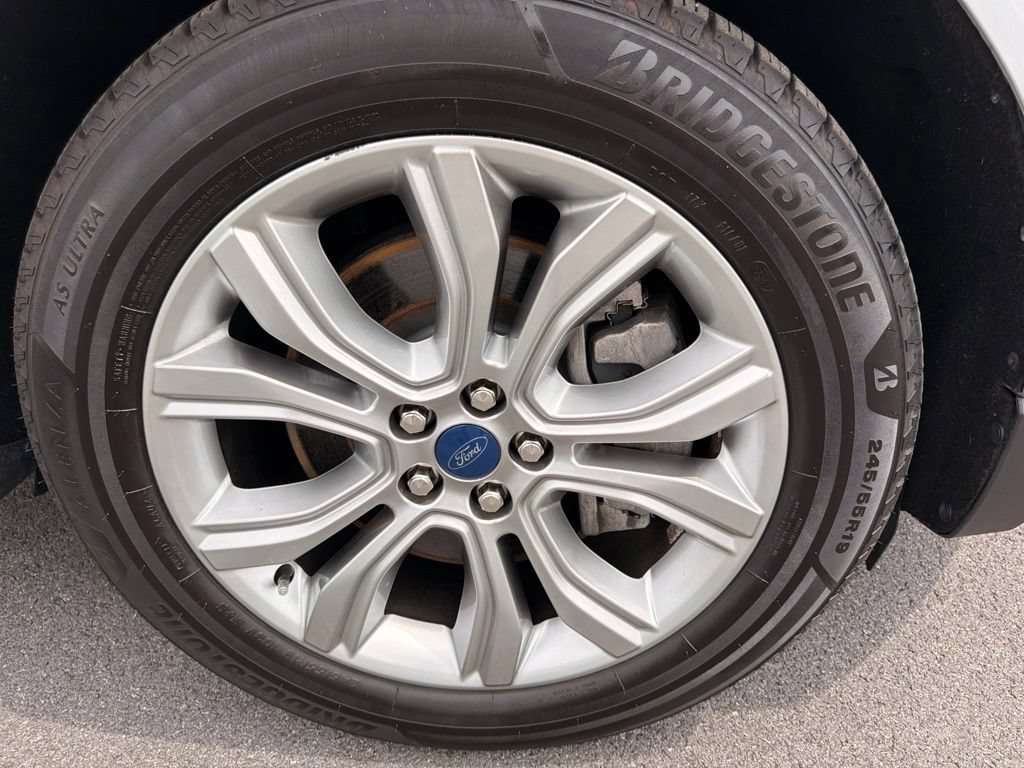 Used 2022 Ford Edge Titanium AWD/4WD image 36