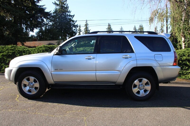 Used 2005 Toyota 4Runner SR5 AWD/4WD image 14