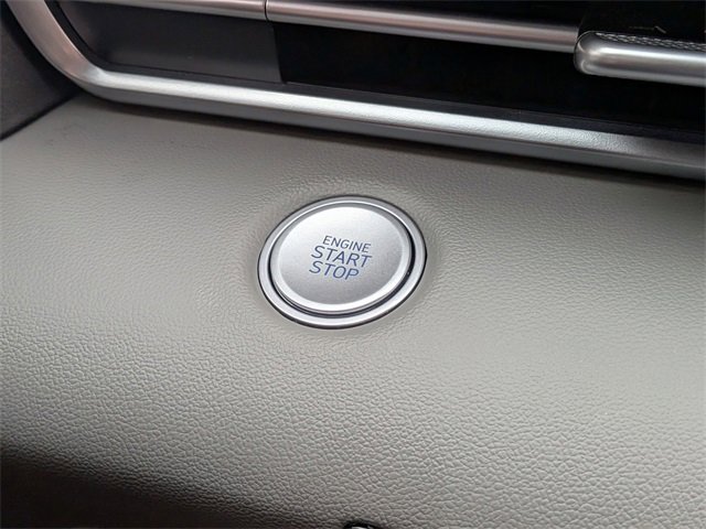 Used 2025 Hyundai Elantra Sport image 24