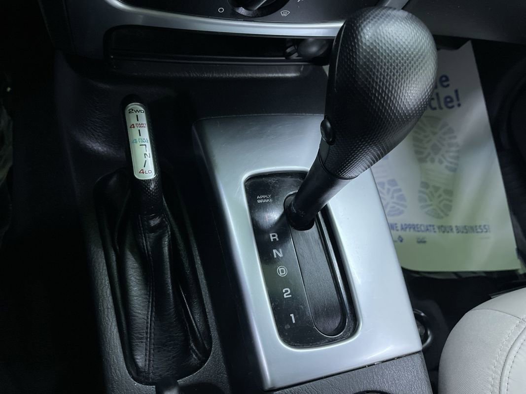 Used 2003 Jeep Liberty Limited image 23