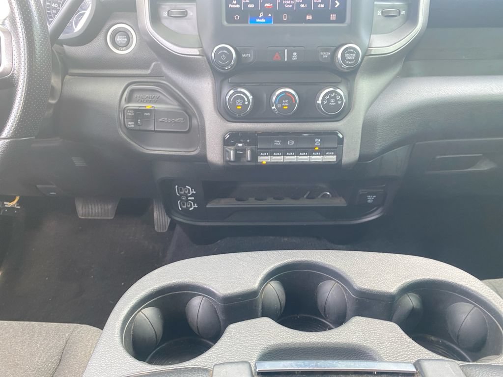 Used 2024 RAM 3500 Tradesman w/ Chrome Appearance Group AWD/4WD image 11