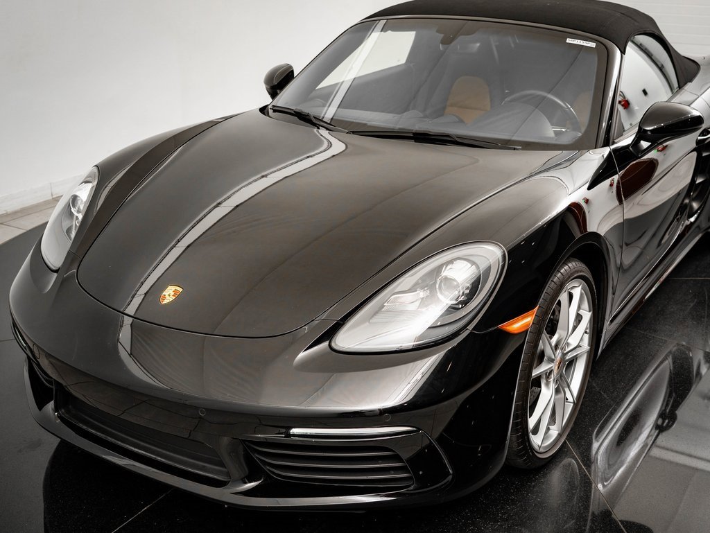Certified 2018 Porsche 718 Boxster image 13