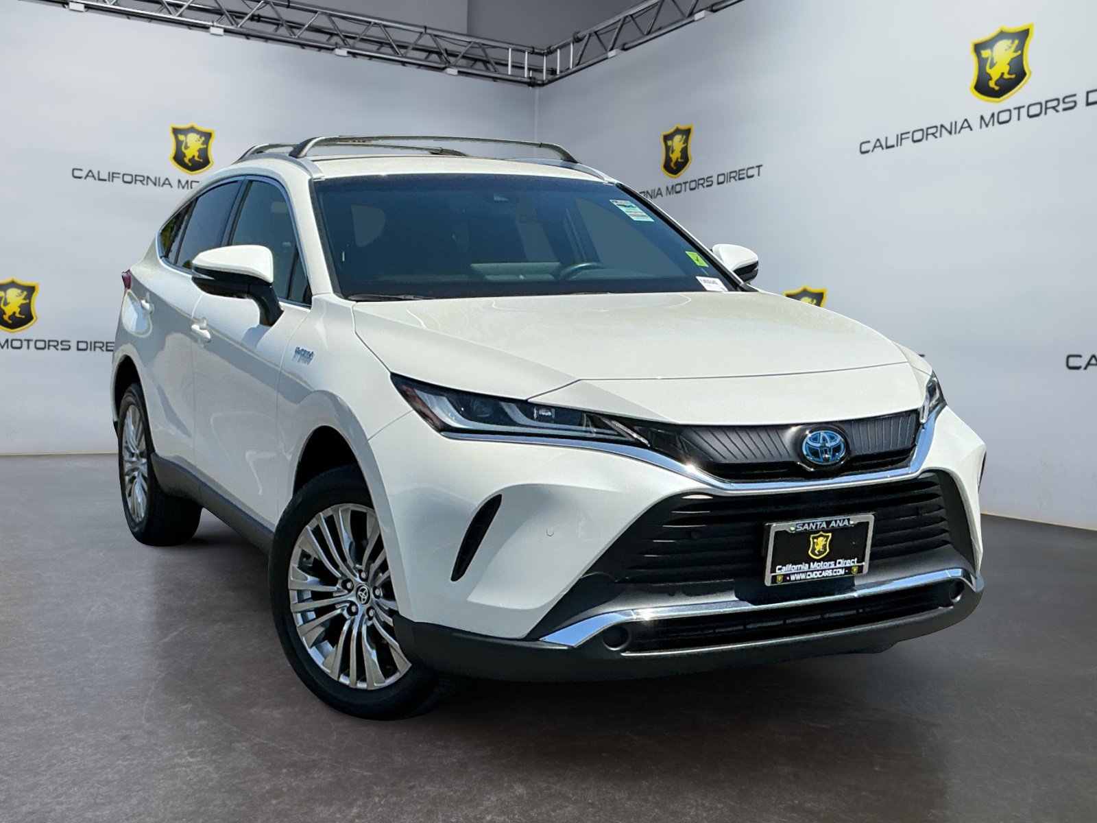Used 2021 Toyota Venza XLE w/ Softex Package AWD/4WD image 3