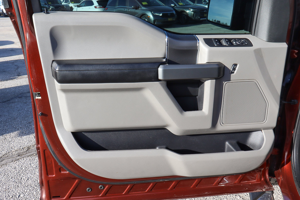 Used 2017 Ford F150 XLT w/ Equipment Group 302A Luxury image 17