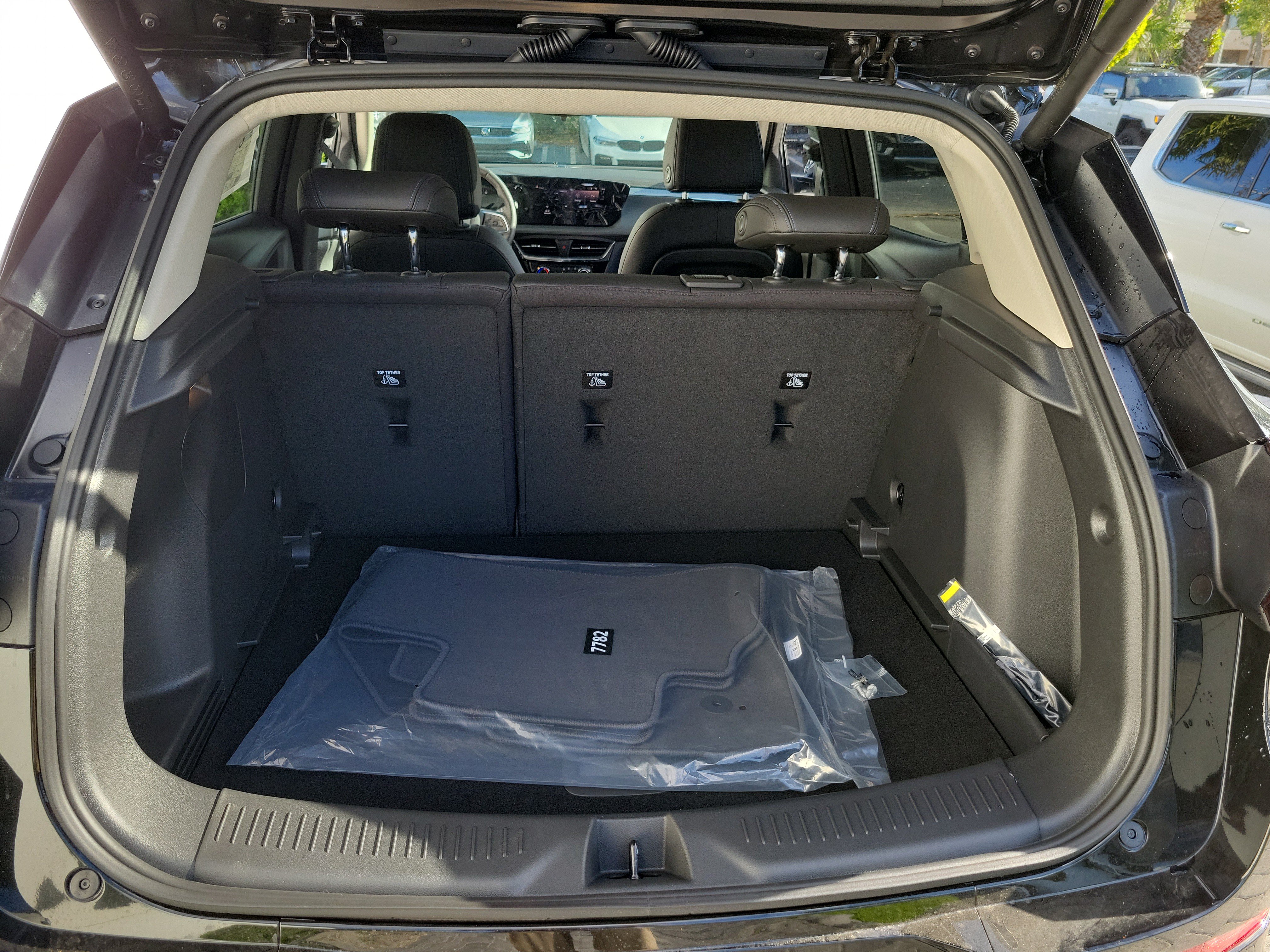 New 2026 Buick Encore GX Sport Touring w/ Advanced Technology Package FWD image 8