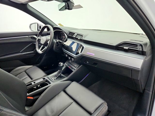 Used 2022 Audi Q3 2.0T Premium Plus w/ Premium Plus Package image 13