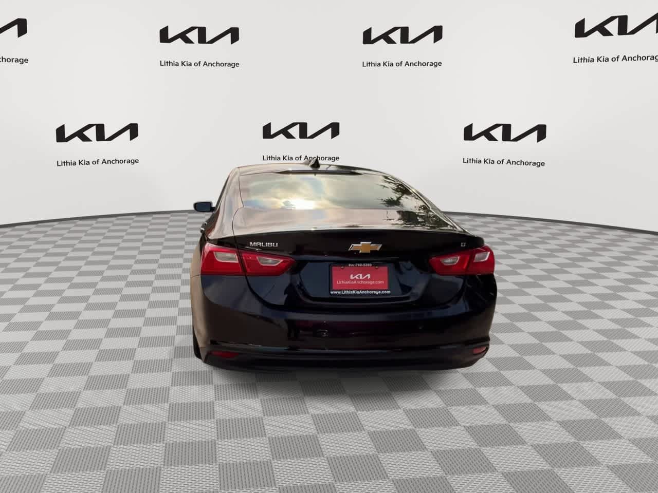 Used 2024 Chevrolet Malibu LT FWD image 7