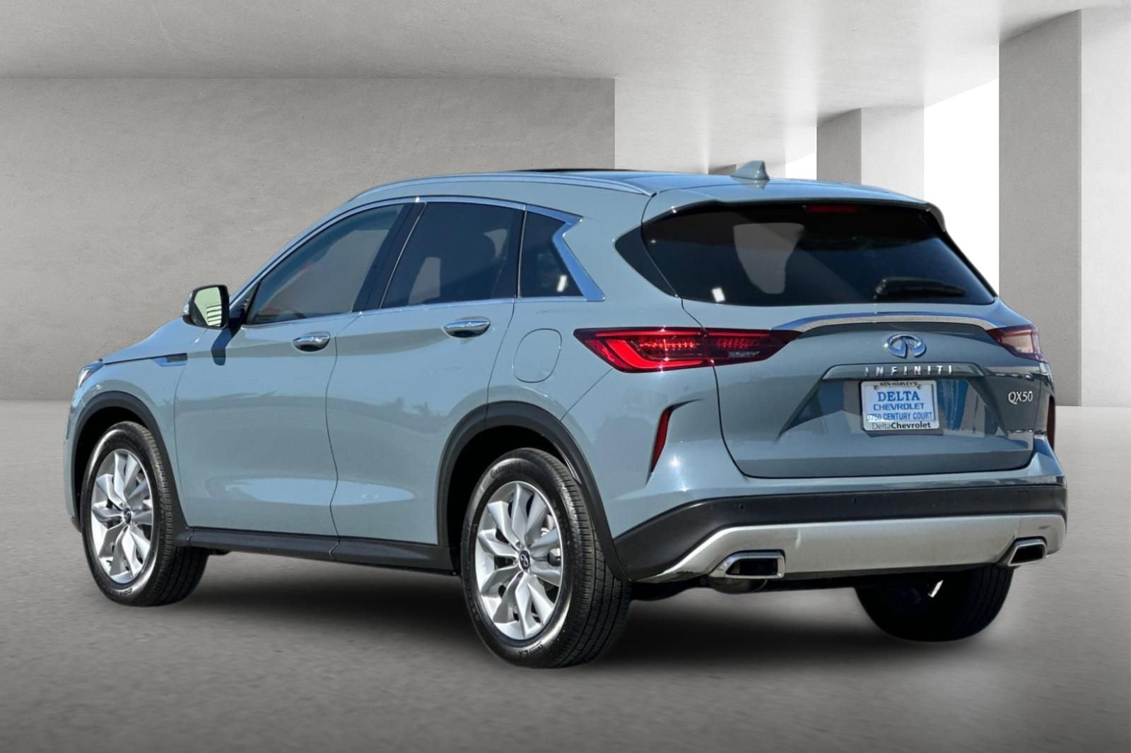 Used 2022 INFINITI QX50 Luxe image 6