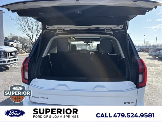 Used 2025 Ford Expedition Platinum image 7