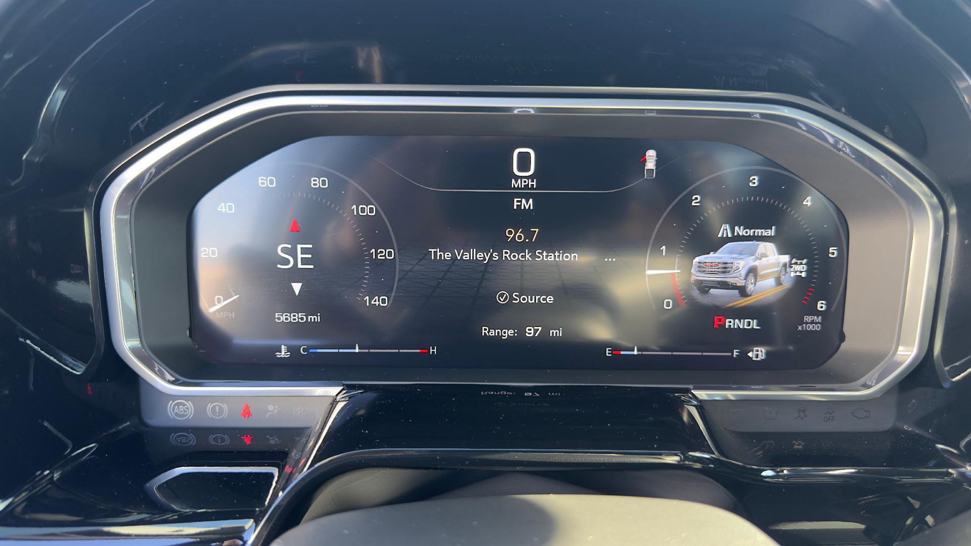 Used 2026 GMC Sierra 1500 Elevation image 19