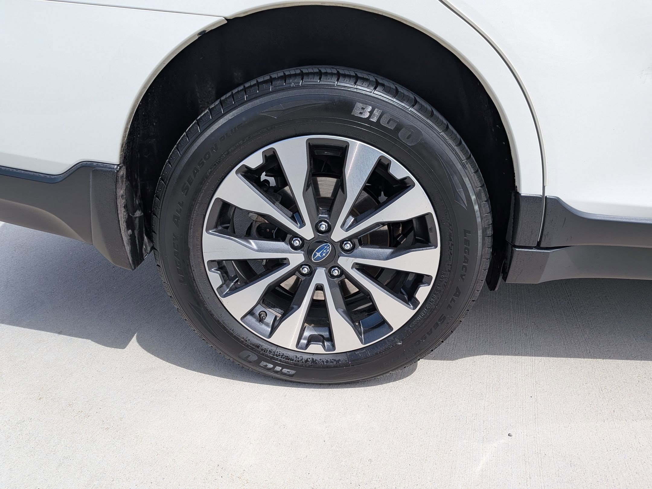 Used 2017 Subaru Outback 2.5i Limited AWD/4WD image 11