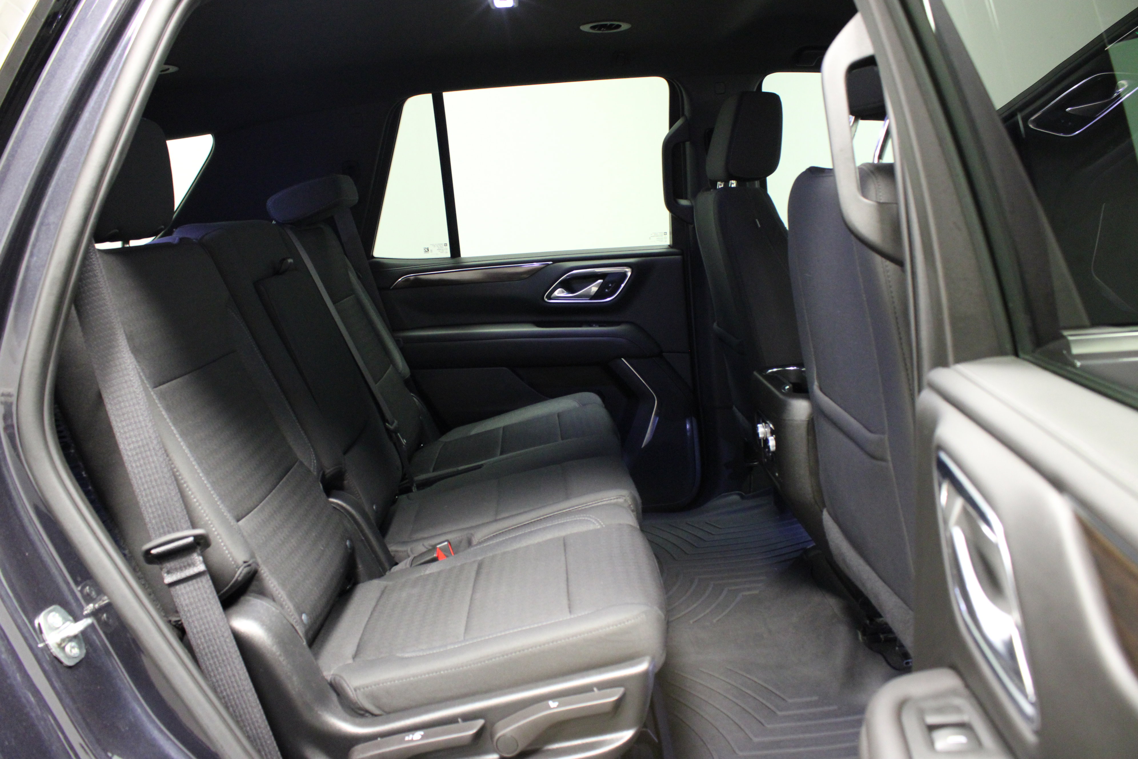 Used 2023 GMC Yukon SLE image 16