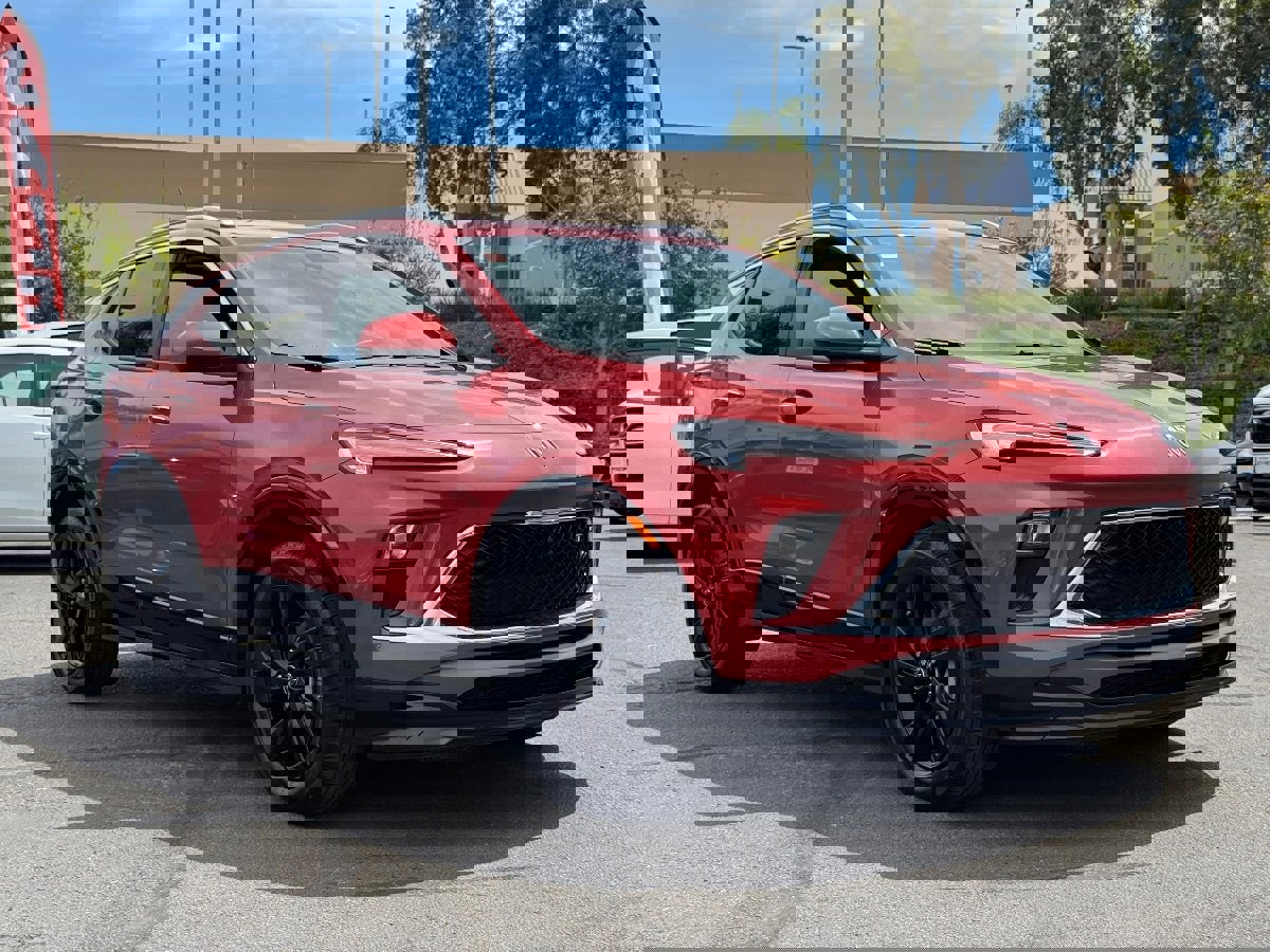 Used 2024 Buick Encore GX Sport Touring w/ Comfort Package image 4