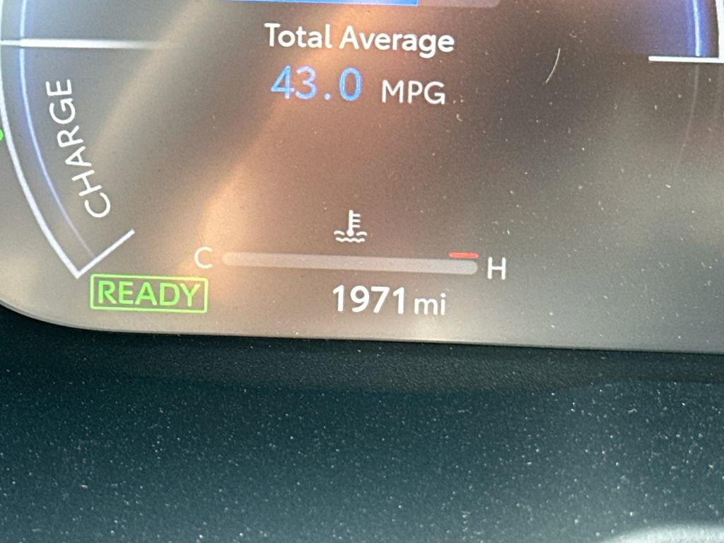 Used 2025 Toyota RAV4 Limited w/ Advanced Technology Package image 10