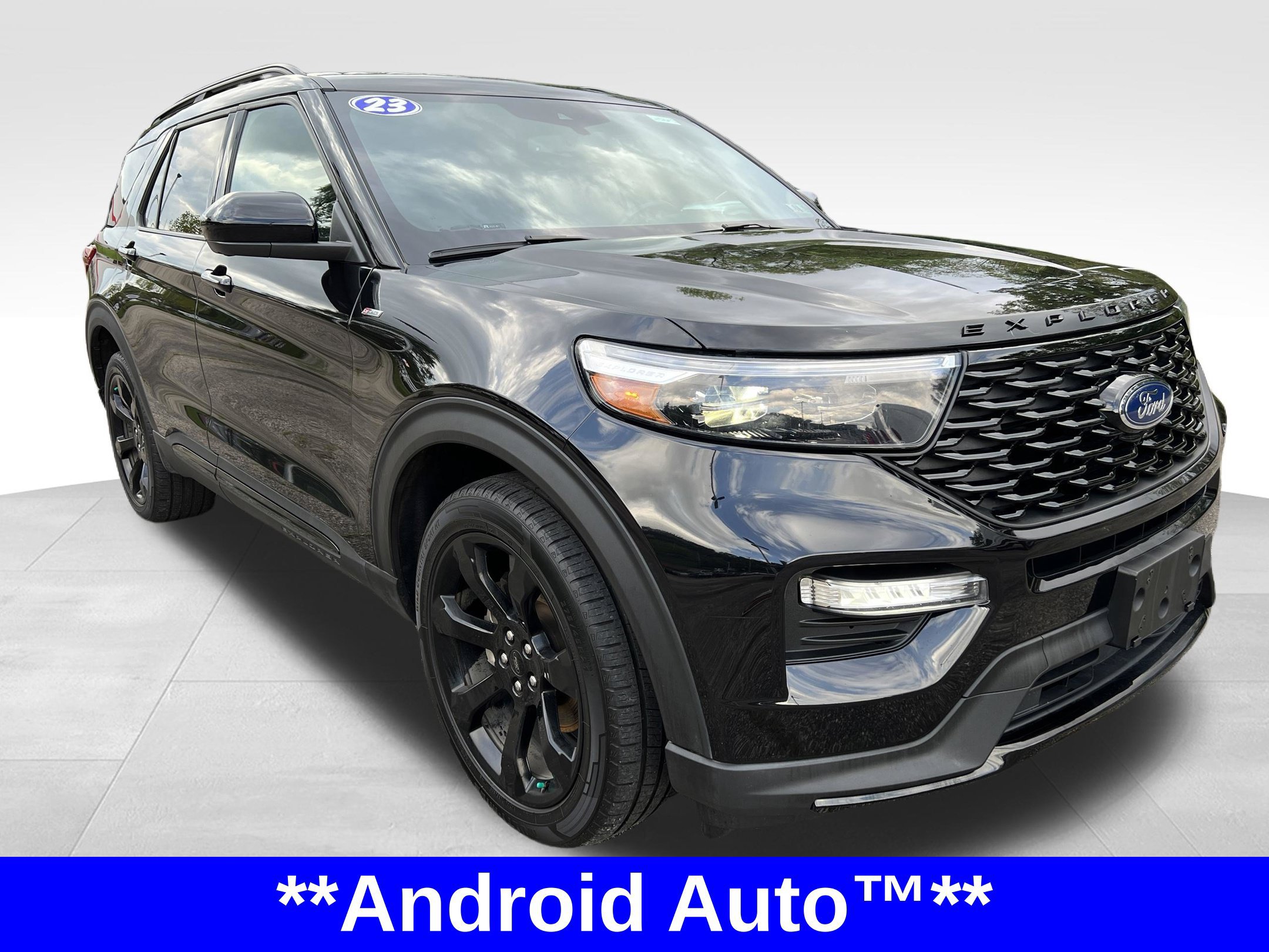 Used 2023 Ford Explorer ST-Line AWD/4WD image 4
