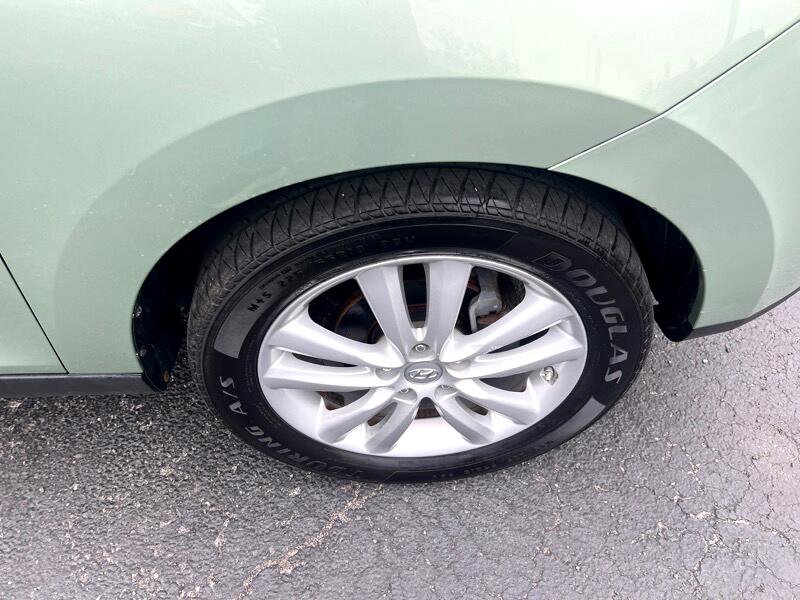 Used 2010 Hyundai Tucson Limited w/ Premium Pkg 4 image 25