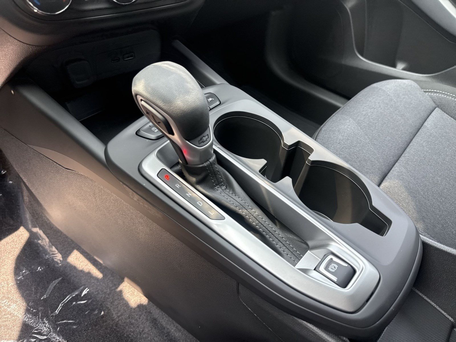 New 2026 Chevrolet Trax LS w/ LS Convenience Package FWD image 16