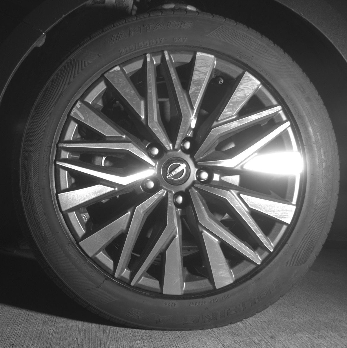 Used 2025 Nissan Altima 2.5 SV image 12