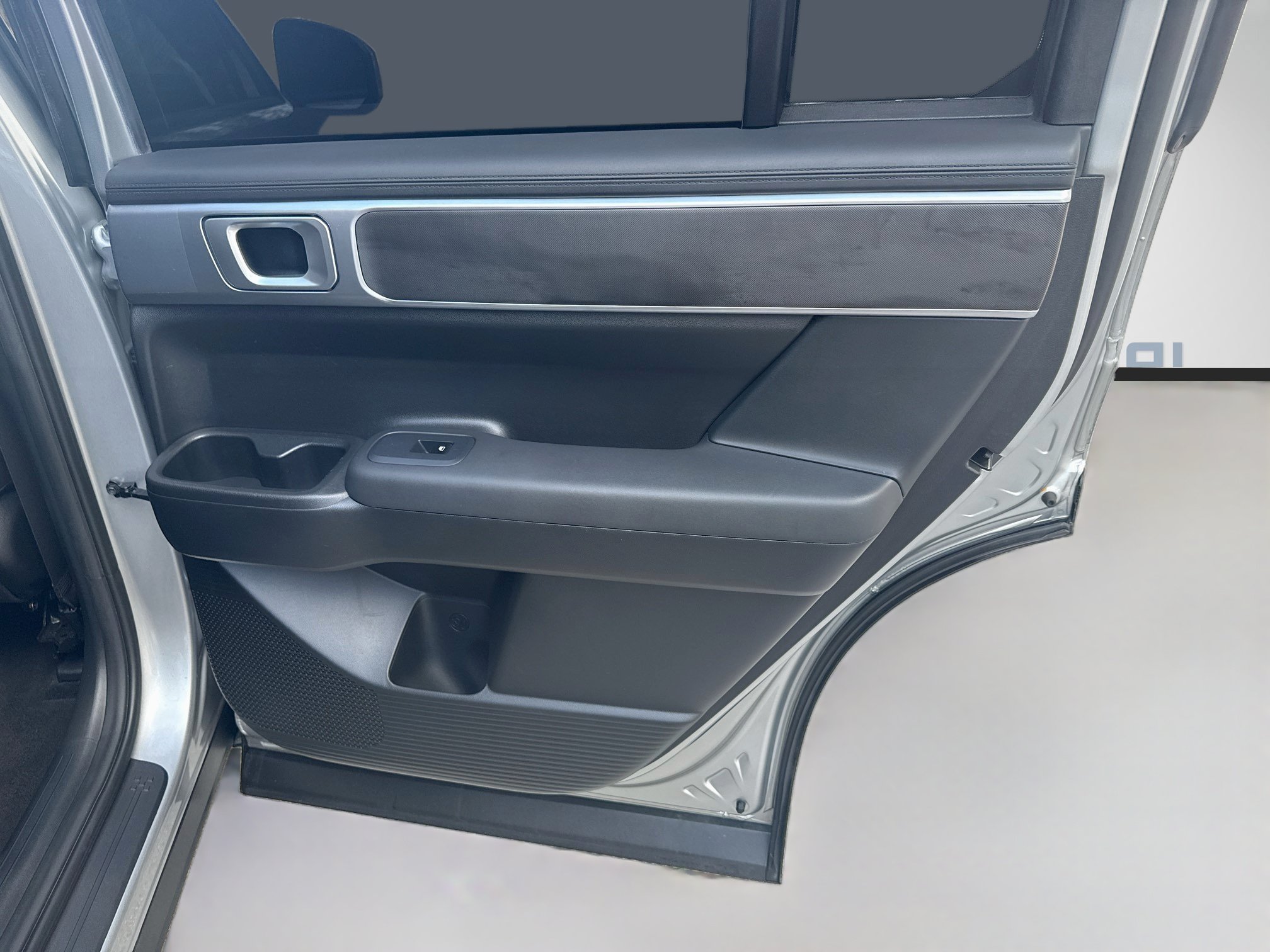 Used 2024 Hyundai Santa Fe SE FWD image 27