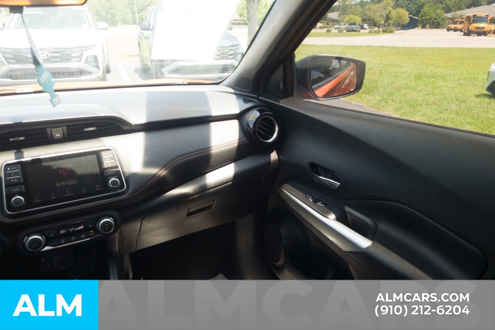 Used 2019 Nissan Kicks S FWD image 18