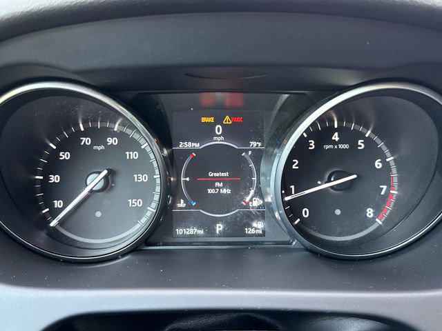 Used 2017 Land Rover Discovery Sport SE image 15