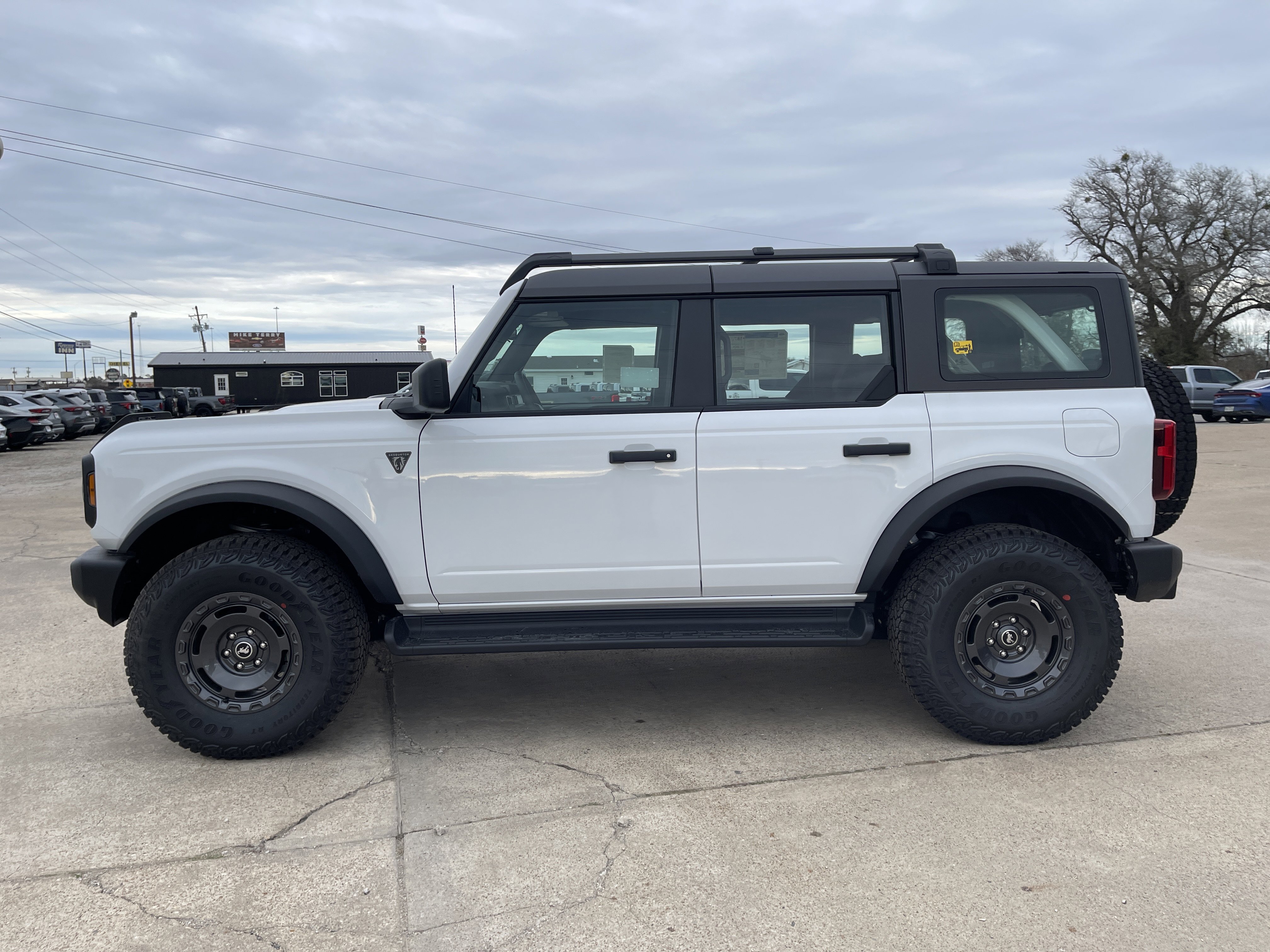 New 2025 Ford Bronco Base w/ Sasquatch Package image 7