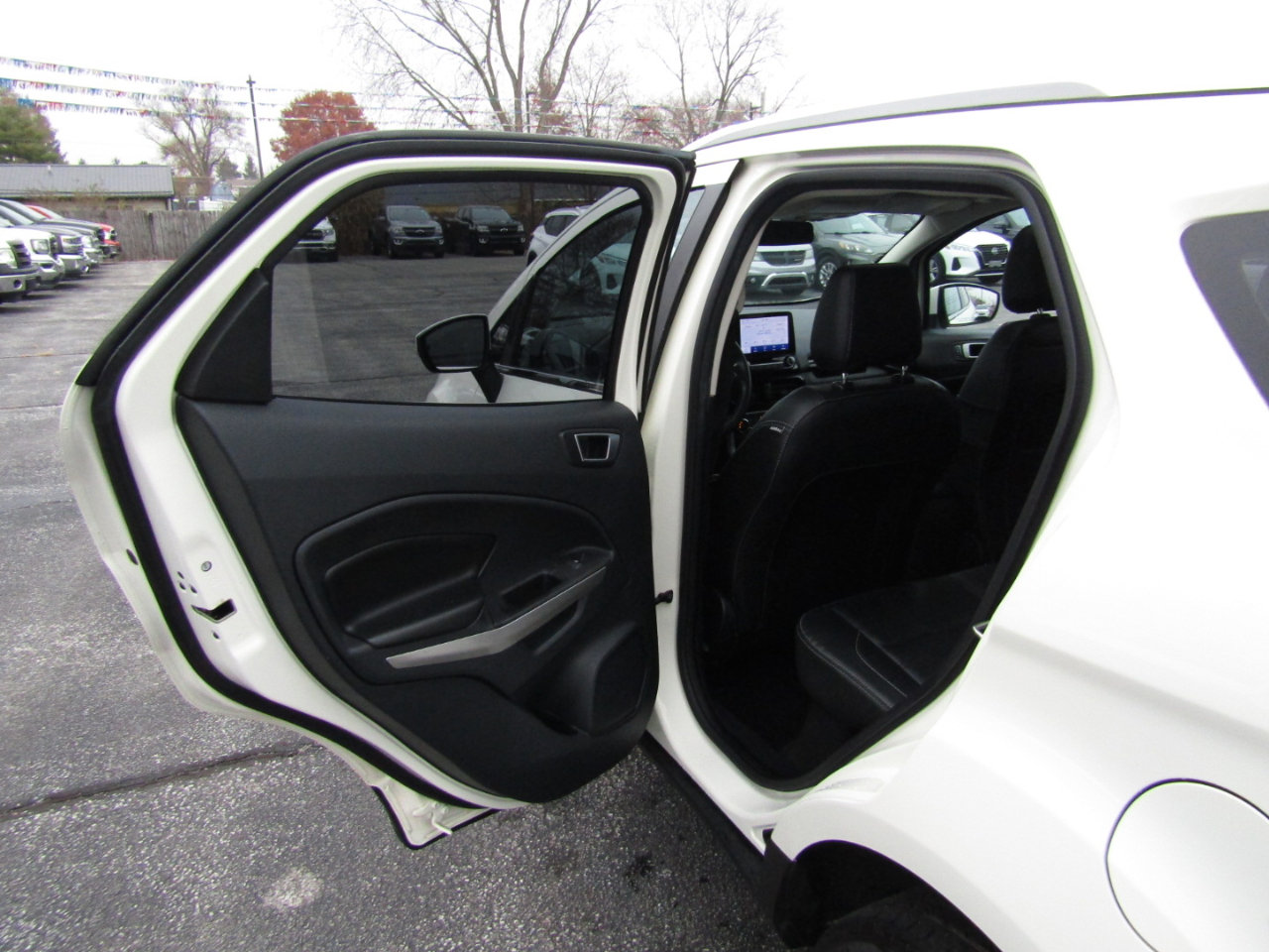 Used 2021 Ford EcoSport Titanium image 19