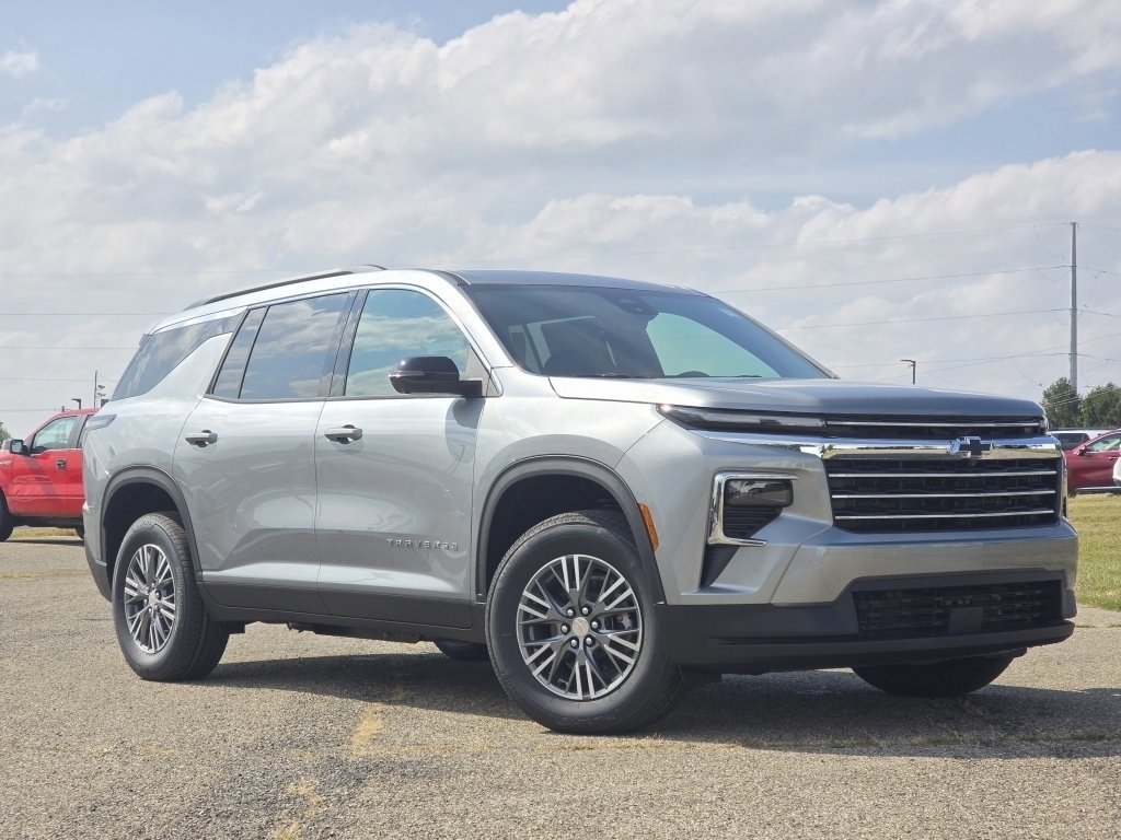 New 2026 Chevrolet Traverse LT w/ Driver Confidence Package image 2