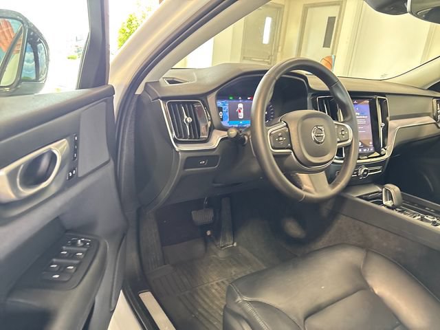Used 2024 Volvo S60 B5 Core AWD/4WD image 6