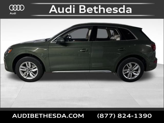 Used 2023 Audi Q5 2.0T Premium w/ Convenience Package image 4