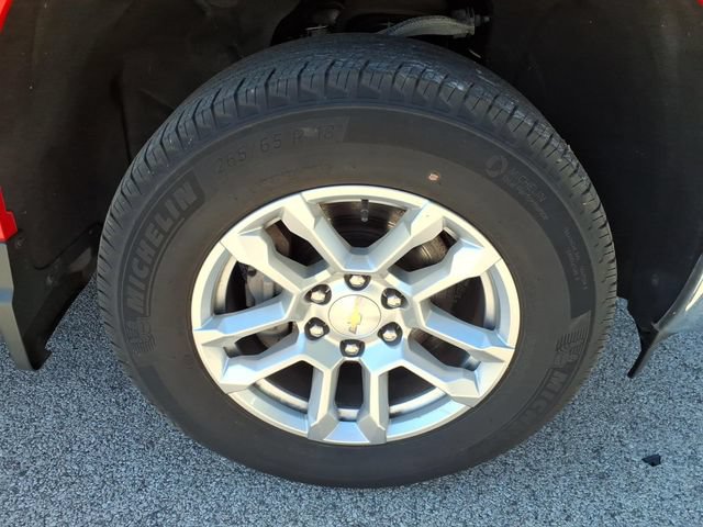 Used 2023 Chevrolet Silverado 1500 LT AWD/4WD image 11
