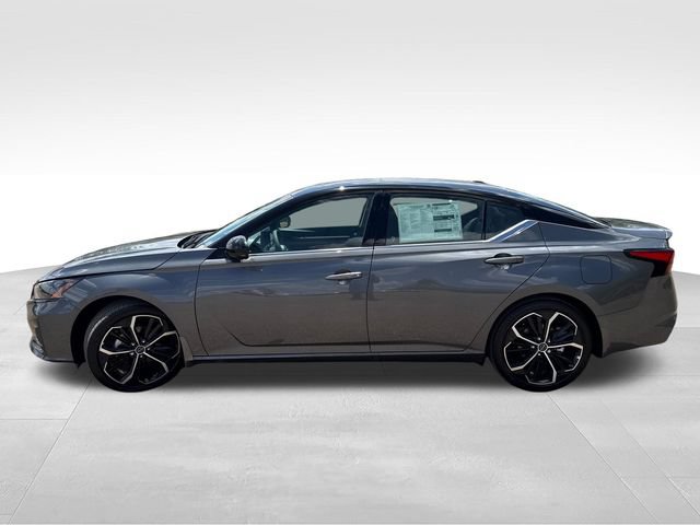 New 2026 Nissan Altima 2.5 SR w/ SR Premium Package FWD image 4