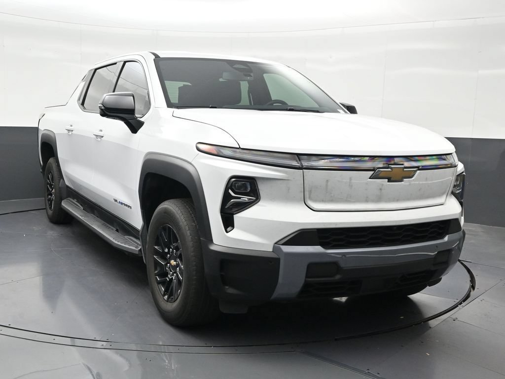 Used 2025 Chevrolet Silverado EV LT AWD/4WD image 8