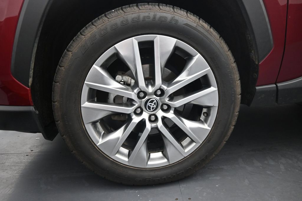 Used 2022 Toyota RAV4 Limited FWD image 14