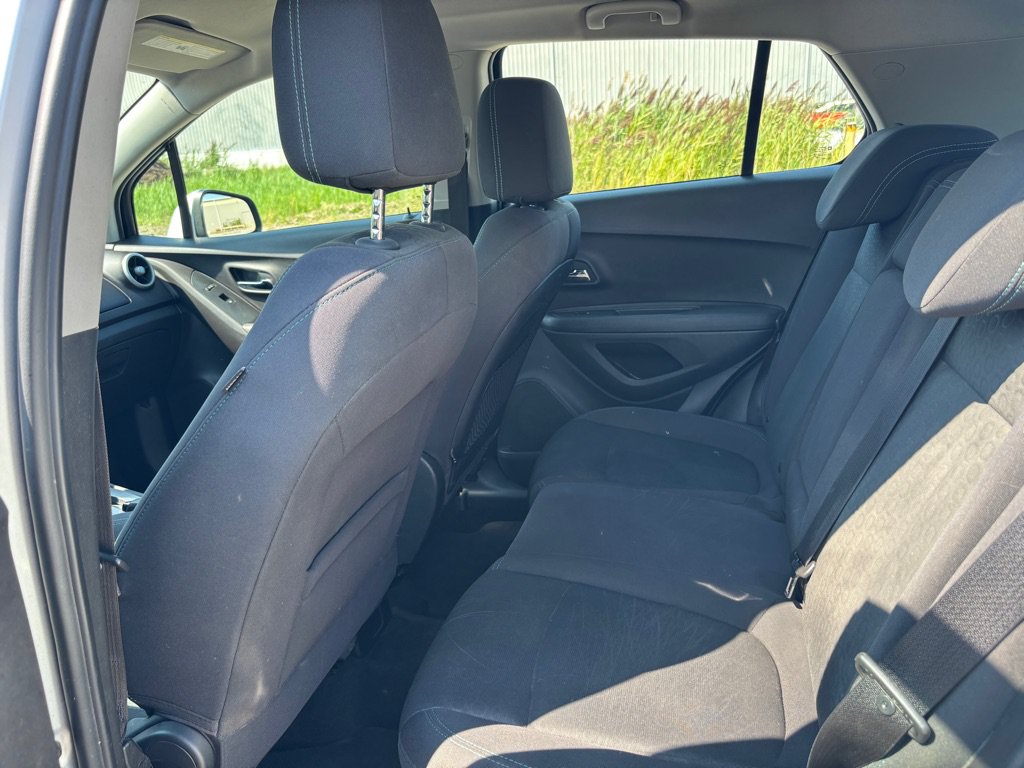 Used 2016 Chevrolet Trax LS AWD/4WD image 12