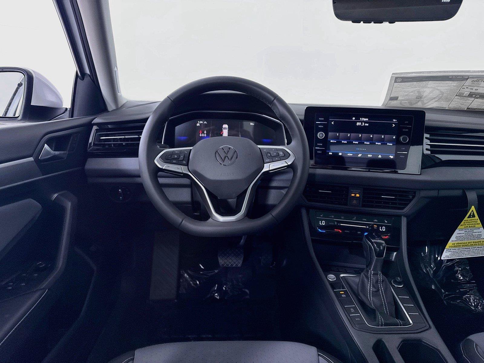 New 2027 Volkswagen Jetta SE FWD image 22