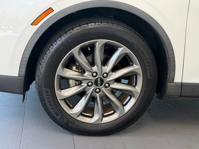Used 2022 Lincoln Corsair FWD w/ Premium Package image 4