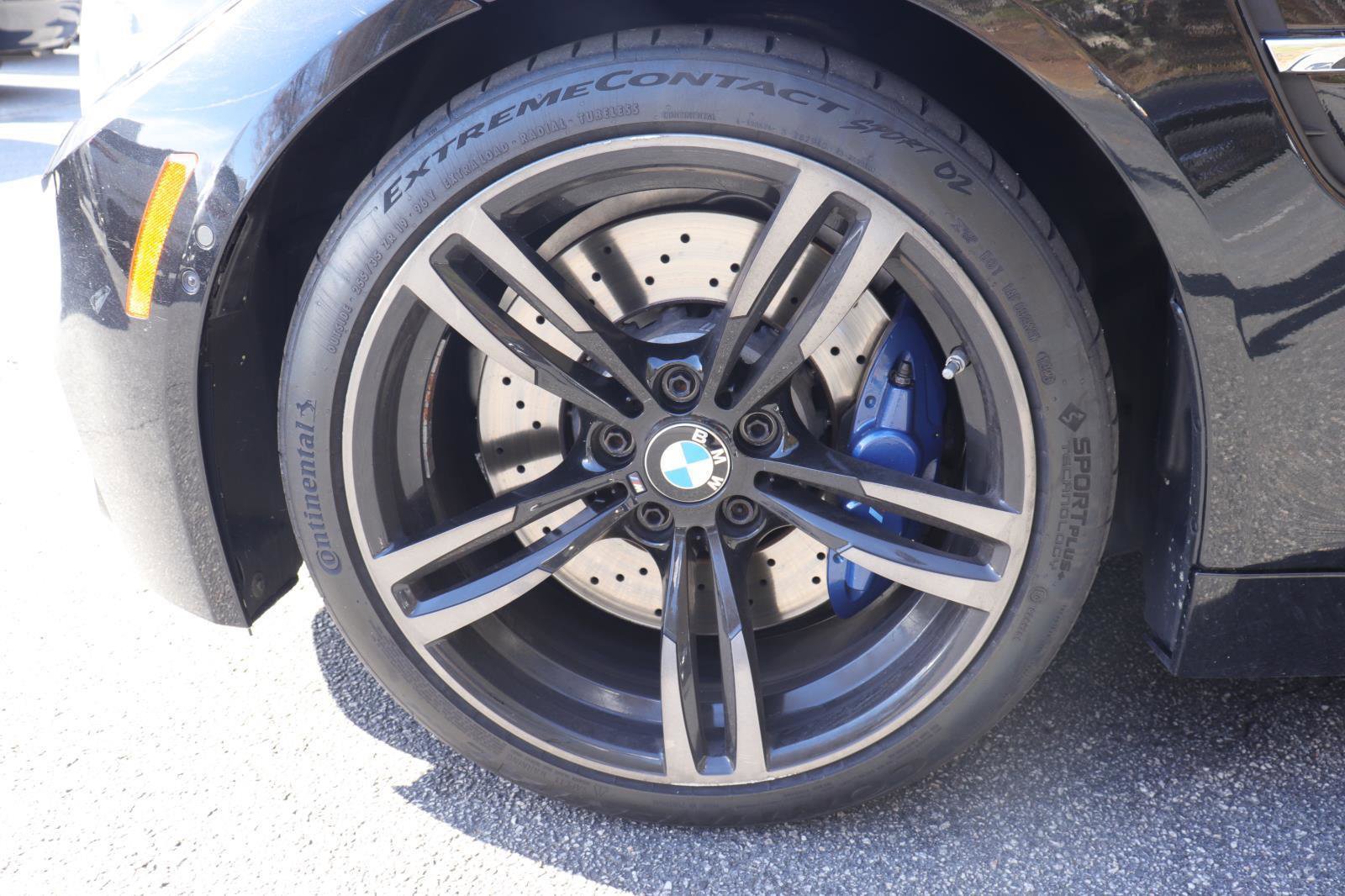 Used 2018 BMW M4 Convertible image 10